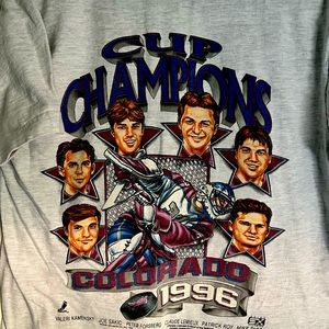 Vintage 1996 Colorado Avalanche Stanley Cup Champions T Shirt